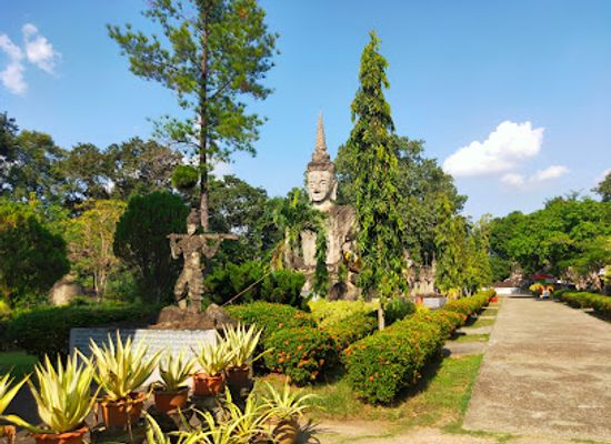 laos/northern-laos/attraction/sala-keo-kou