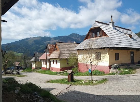 slovakia/dolina/attraction/vlkolinec-unesco