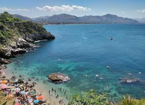 italy/palermo/attraction/francesi-bay