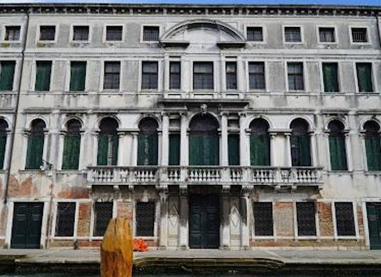 italy/venice/attraction/palazzo-ca-zenobio