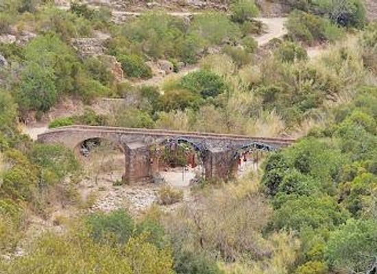 portugal/algarve/attraction/ponte-medieval-de-paderne