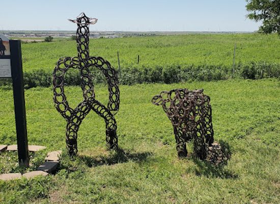 kansas/dodge-city/attraction/feed-yard-scenic-overlook