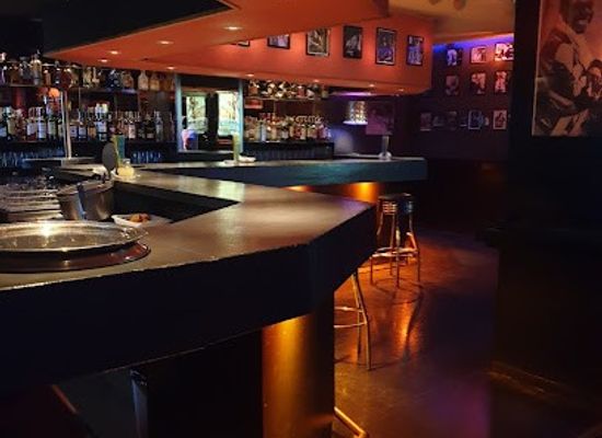 spain/madrid/bar/honky-tonk-bar-room