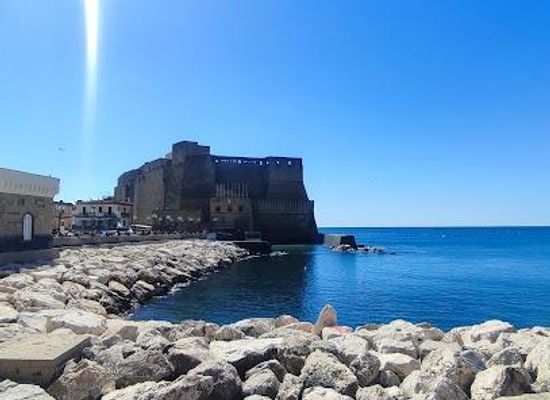 italy/naples/attraction/lungomare-francesco-caracciolo
