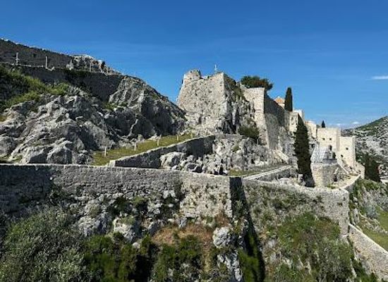 croatia/makarska/attraction/klis-fortress