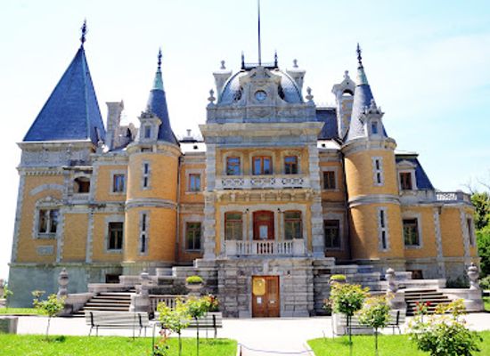 ukraine/crimea/attraction/massandrovskiy-dvorets