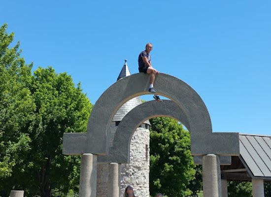 illinois/quad-cities/attraction/lindsay-park