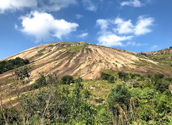 eswatini/mbuluzi-river-basin/attraction/sibebe-rock