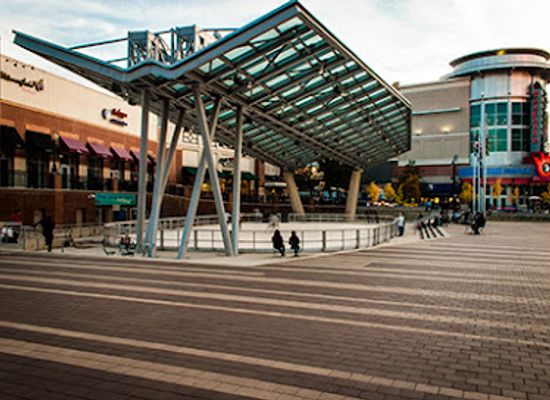 maryland/silver-spring/attraction/silver-spring-civic-building-at-veterans-plaza