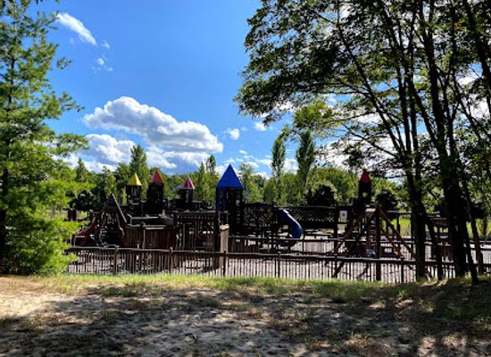 michigan/pere-marquette-state-forest/attraction/lighthouse-park