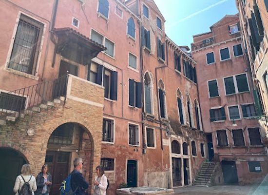italy/venice/castello/attraction/corte-morosina