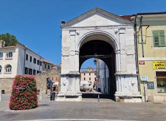 slovenia/nova-gorica/attraction/vrata-muda