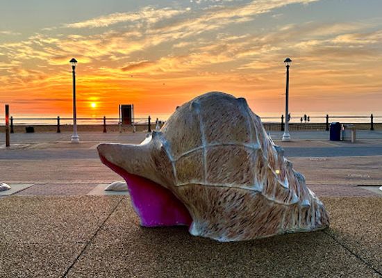 virginia/virginia-beach/attraction/conch-shell-statue
