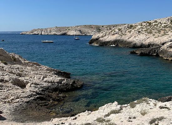 france/marseille-calanques/attraction/cap-frioul