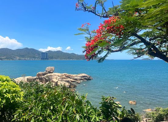 vietnam/nha-trang/attraction/hoi-quan-vinh-nha-trang