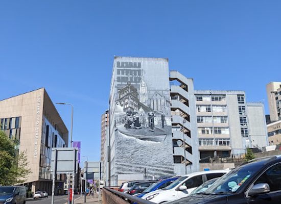 united-kingdom/glasgow/gorbals/attraction/strath-wonderwall-mural-land-ship