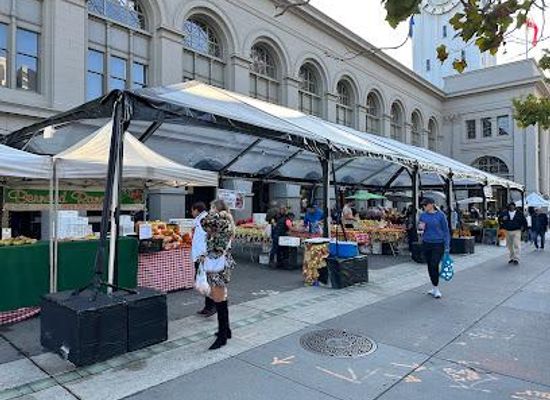 california/bay-area/attraction/ferry-plaza-farmers-market