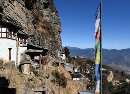 bhutan/haa-valley/attraction/kila-goenpa-nunnery