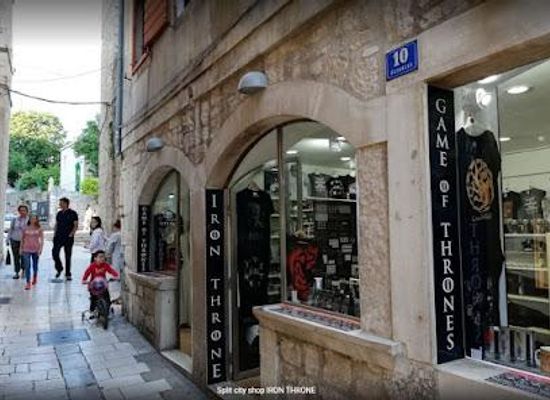 croatia/brac-island/attraction/iron-throne-of-game-of-thrones-in-split-city-shop