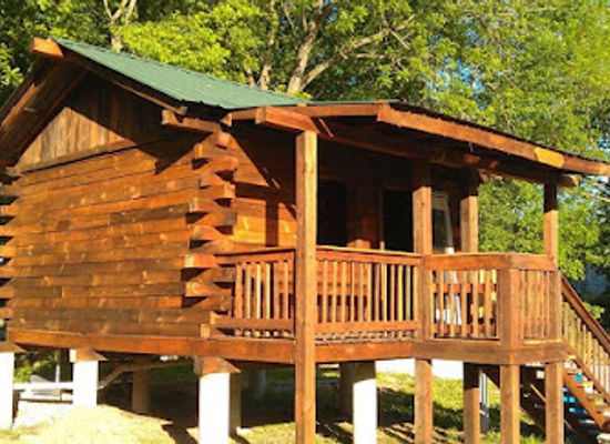 missouri/southwest-missouri/attraction/gracie-s-canoe-camp