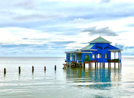 vietnam/south-central-coast/attraction/dat-mui-landmark