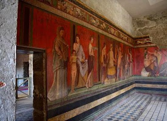 italy/pompeii/attraction/villa-dei-misteri