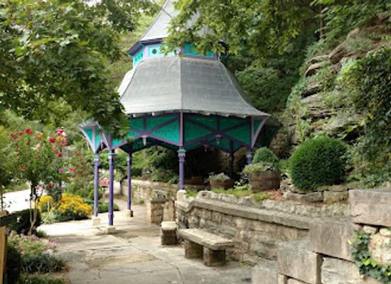 arkansas/eureka-springs/attraction/crescent-spring
