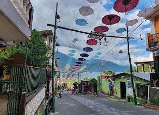 guatemala/lake-atitlan/attraction/san-juan-la-laguna