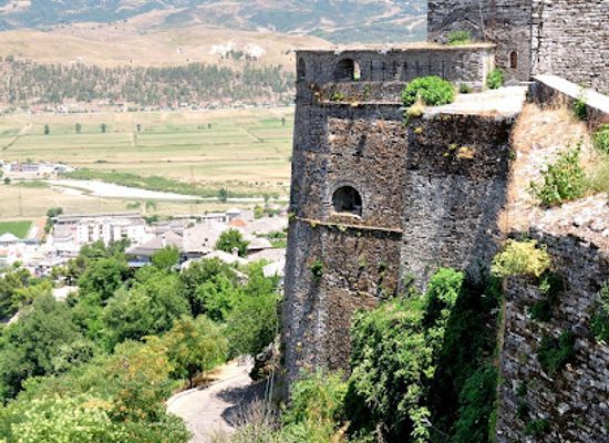 albania/gjirokaster-region/attraction/kulla-e-sahatit