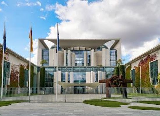 germany/berlin/attraction/german-chancellery