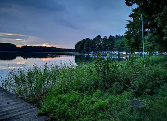 poland/masurian-lake-district/attraction/punkt-widokowy-nad-jeziorem-dluzek