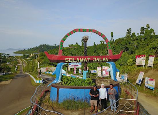 indonesia/raja-ampat/attraction/tugu-selamat-datang-raja-ampat