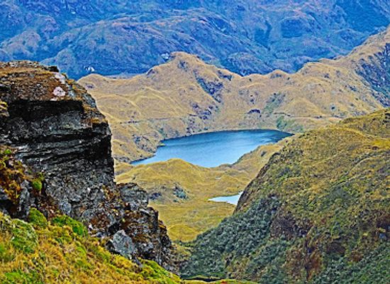 ecuador/papallacta-hot-springs/attraction/papallacta-antennas