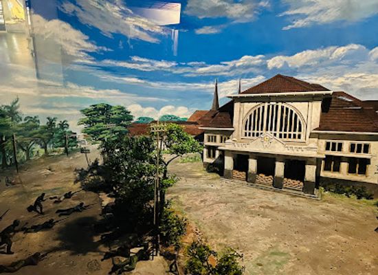 indonesia/east-java/attraction/monumen-tugu-pahlawan-dan-museum-sepuluh-nopember-surabaya