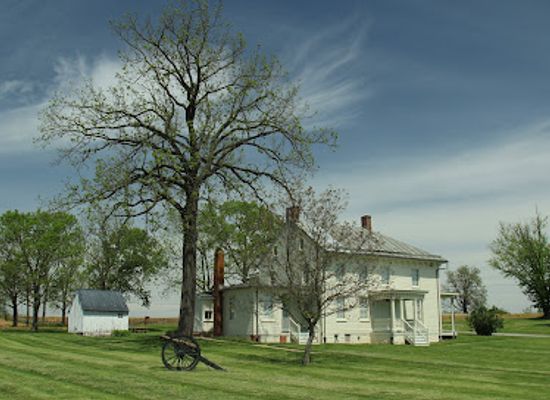 maryland/antietam-national-battlefield/attraction/mumma-farm-and-cemetery