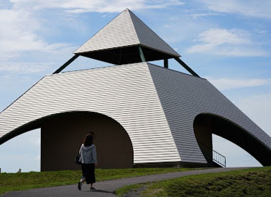 japan/hokkaido/attraction/hokusei-no-oka-pyramid-observation-deck