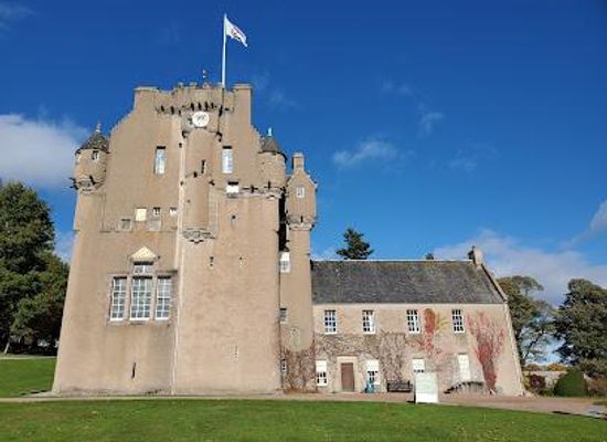 united-kingdom/aberdeen/attraction/crathes-castle