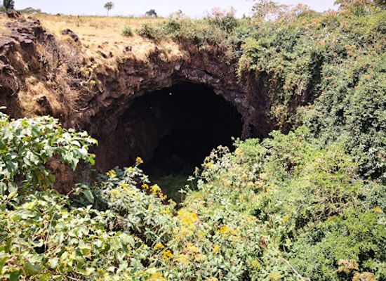 ethiopia/gojjam/attraction/den-akwashita-lava-tunnel