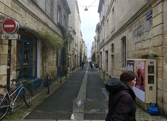 france/bordeaux-wine-region/attraction/rue-andronne