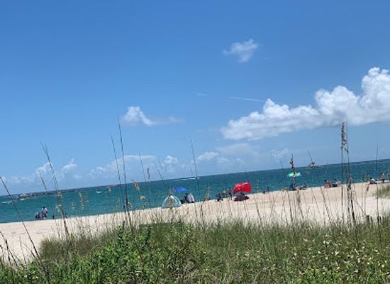 north-carolina/wrightsville-beach/attraction/the-jetty-at-the-south-end-of-wrightsville