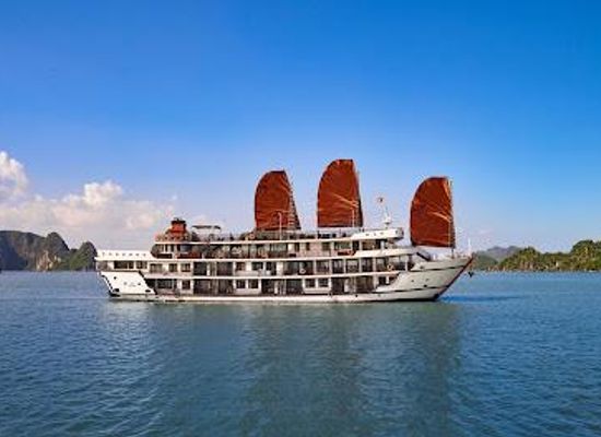 vietnam/ha-long/attraction/alisa-premier-cruise-best-5-star-cruise-in-halong-bay
