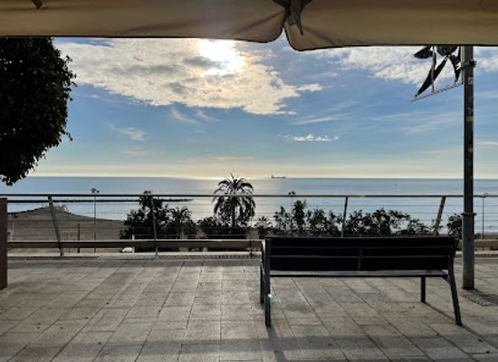 spain/alicante/attraction/the-mirador-a-place-with-beautiful-views-of-the-postiguet-beach