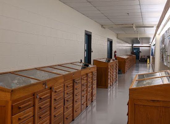 missouri/rolla/attraction/mineral-museum