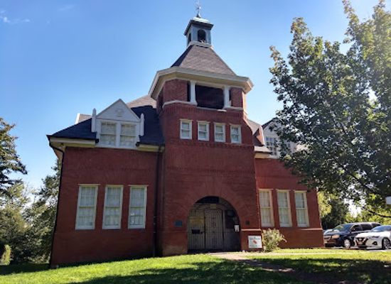 virginia/northern-virginia/attraction/arlington-historical-museum-hume-school