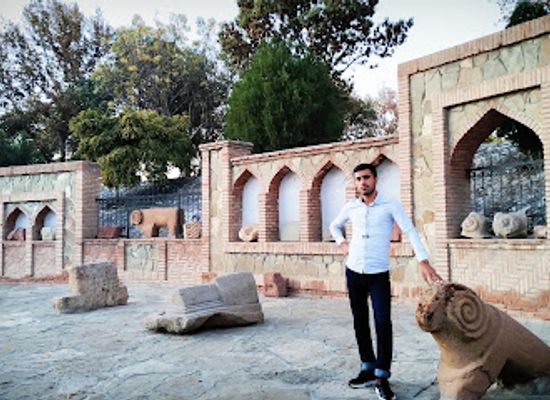 azerbaijan/nakhchivan-autonomous-republic/attraction/momine-khatun-mausoleum