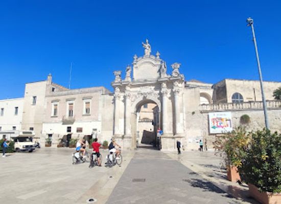italy/salento/attraction/porta-rudiae