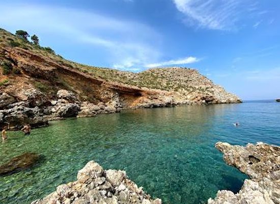 italy/palermo/attraction/cala-rossa