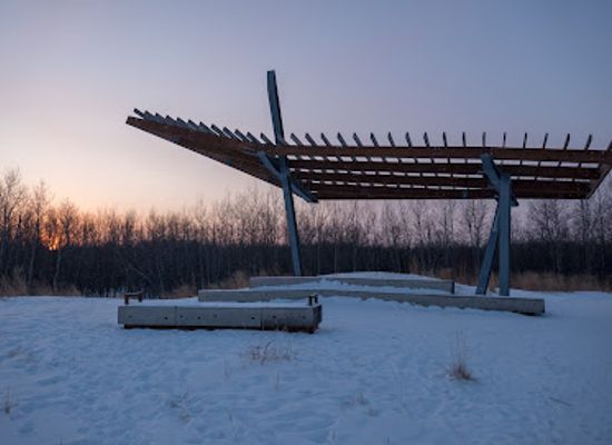 canada/winnipeg/assiniboine-park/attraction/assiniboine-forest-marsh-docks