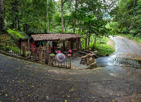 thailand/phi-pan-nam-range/attraction/mae-kampong-waterfall