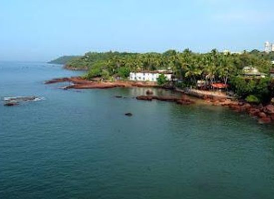 india/goa/attraction/dona-paula-beach
